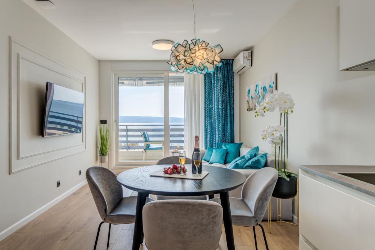 Beachfront Apartment Split Exterior photo